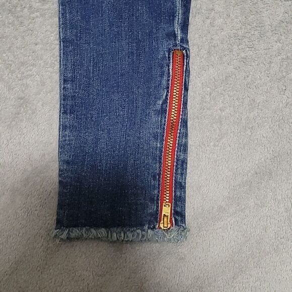 Etienne Marcel Fray Skinny in Medium Wash  Low Rise Jeans - Picture 4 of 8